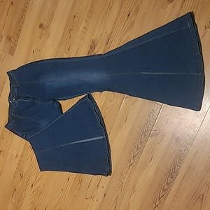 Peach Love split front bell bottom jeans